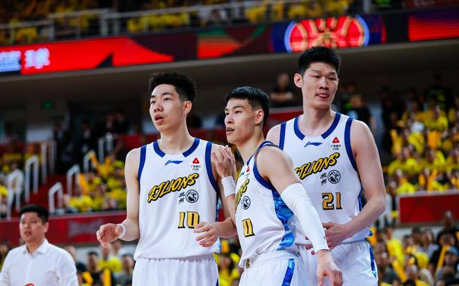U17国足与阿森纳U17男足这两队并列冠军