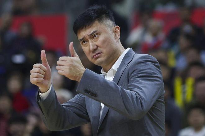 文班亚马放弃3.03亿!5年2.52亿降薪签马刺,历史第三新秀续约