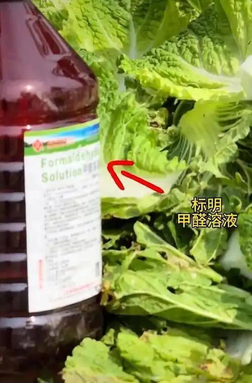 220万辆新车烂在4S店!2200亿库存泡沫,最后谁来接盘?