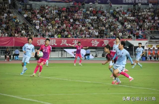 继高诗岩后,男篮又一人或离队!位置被王俊杰顶替,年仅23岁却伤病缠身